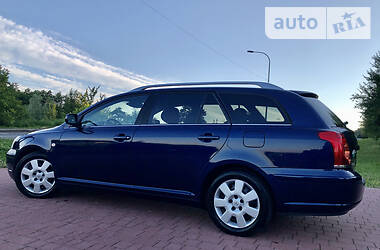 Універсал Toyota Avensis 2006 в 