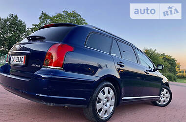 Універсал Toyota Avensis 2006 в 