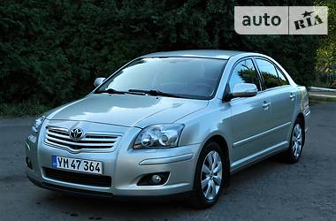 Седан Toyota Avensis 2007 в Рівному