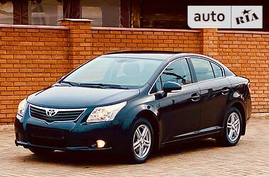 Toyota Avensis 2011