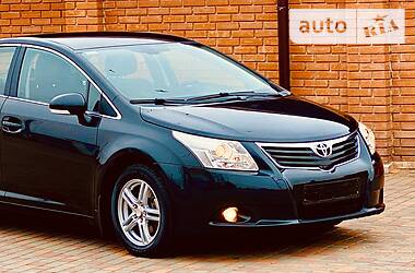 Седан Toyota Avensis 2011 в Одессе