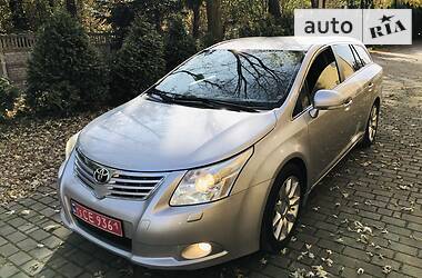 Универсал Toyota Avensis 2009 в Самборе