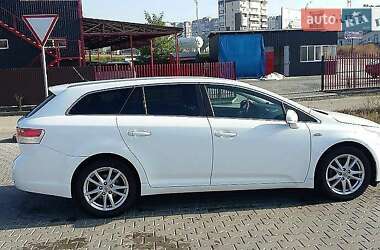 Универсал Toyota Avensis 2011 в Хмельницком