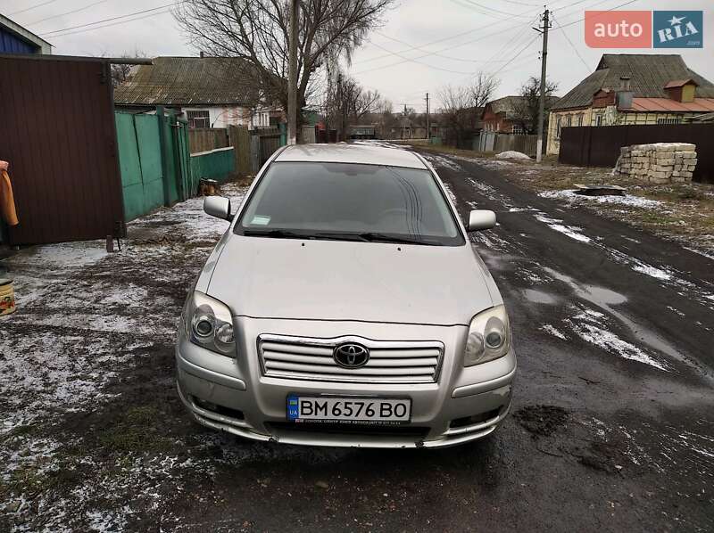 Седан Toyota Avensis 2005 в Белополье