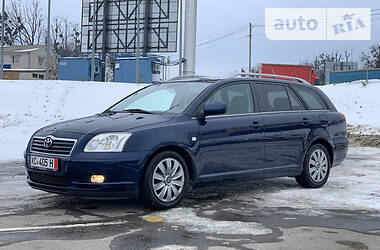 Універсал Toyota Avensis 2004 в Вінниці