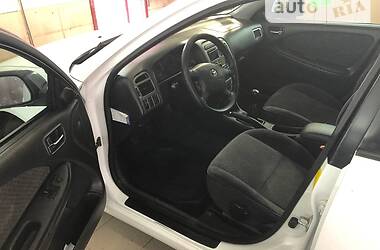 Седан Toyota Avensis 2002 в 
