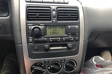 Седан Toyota Avensis 2002 в 