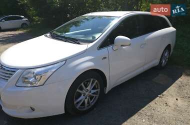 Универсал Toyota Avensis 2011 в Хмельницком