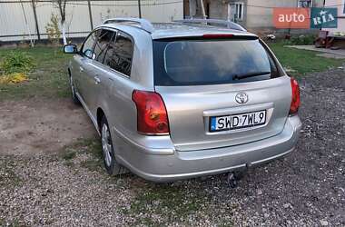 Универсал Toyota Avensis 2005 в Самборе