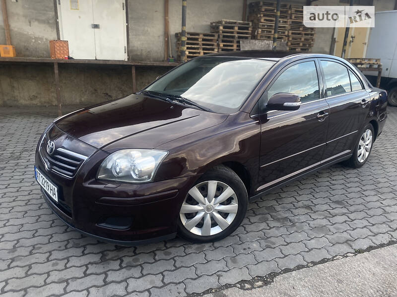 Toyota Avensis BEZ PIDKRASIV