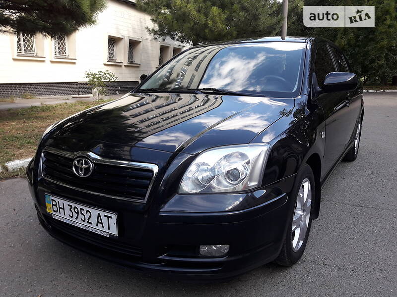 Седан Toyota Avensis 2006 в Одессе