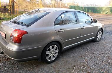 Лифтбек Toyota Avensis 2006 в Сумах