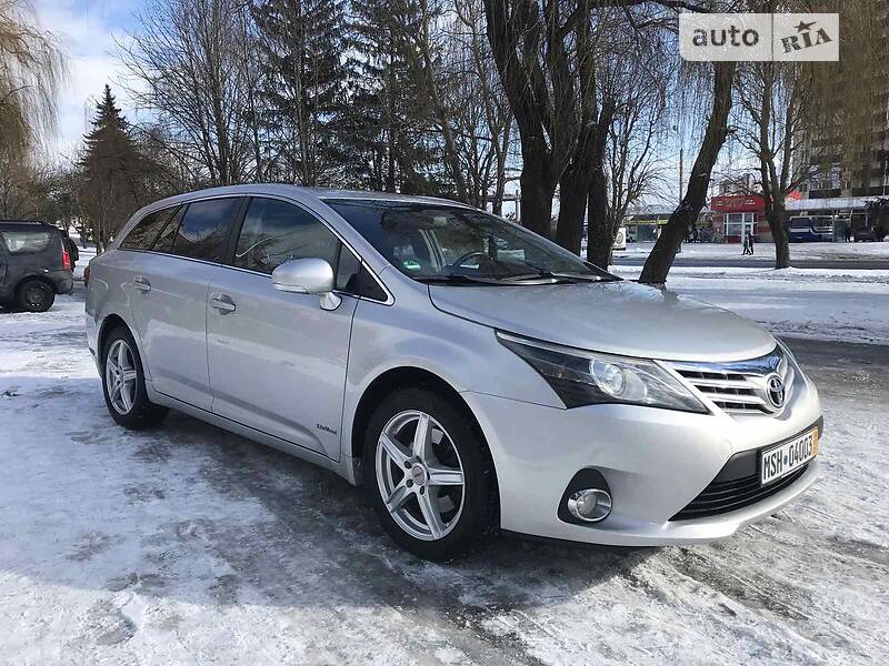 Универсал Toyota Avensis 2013 в Ровно