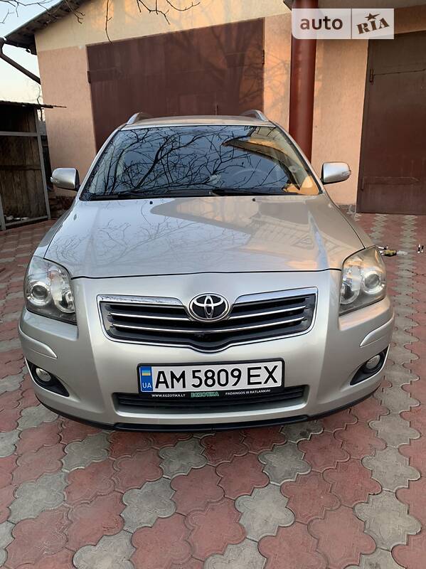 Универсал Toyota Avensis 2006 в Житомире