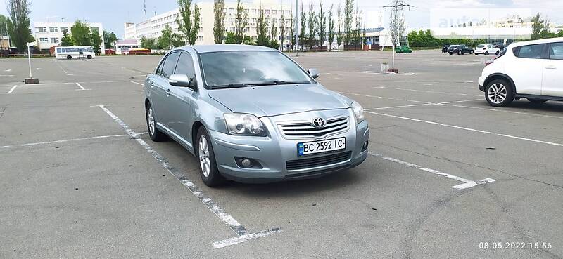 Седан Toyota Avensis 2007 в Киеве