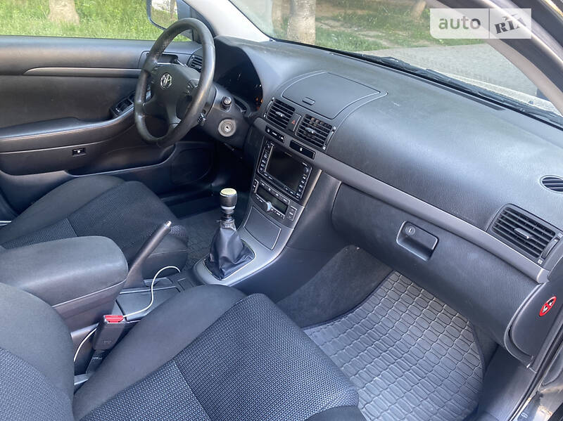 Универсал Toyota Avensis 2008 в Ужгороде