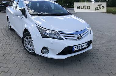 Toyota Avensis 2013