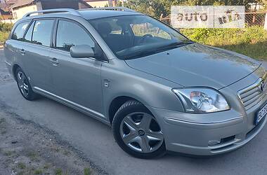 Универсал Toyota Avensis 2003 в Самборе