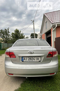 Седан Toyota Avensis 2011 в Переяславе