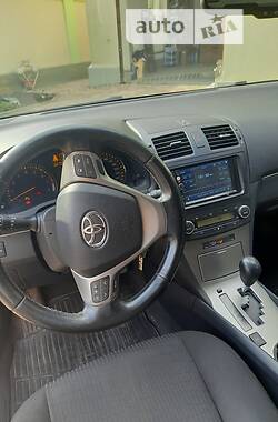 Седан Toyota Avensis 2008 в Одессе