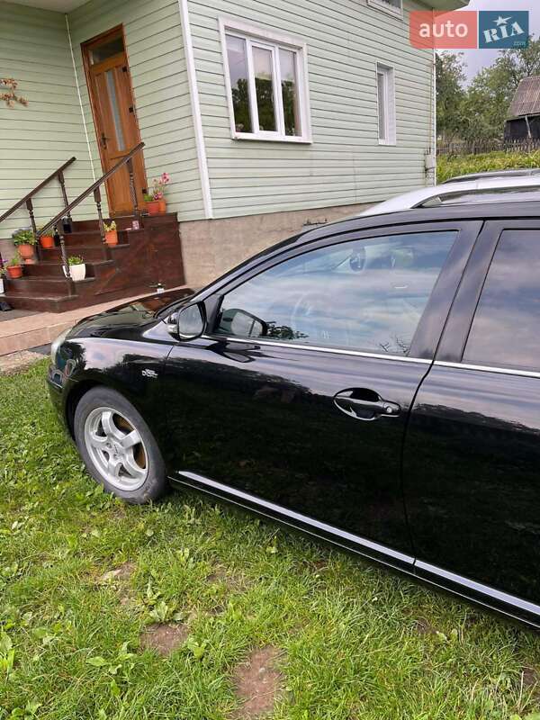 Універсал Toyota Avensis 2007 в Долині