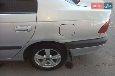Седан Toyota Avensis 1998 в 