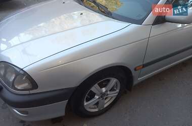 Седан Toyota Avensis 1998 в 