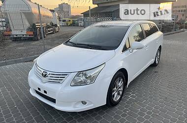 Універсал Toyota Avensis 2010 в Львові