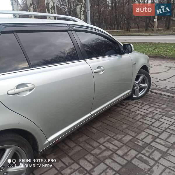 Универсал Toyota Avensis 2008 в Запорожье