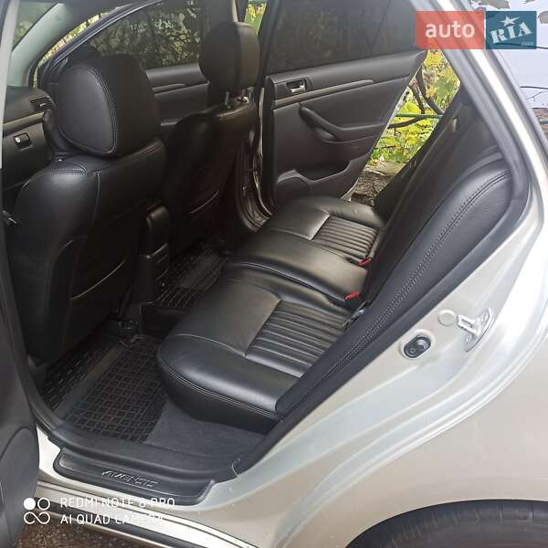 Универсал Toyota Avensis 2008 в Запорожье