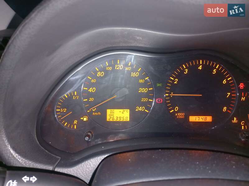 Универсал Toyota Avensis 2004 в Виннице