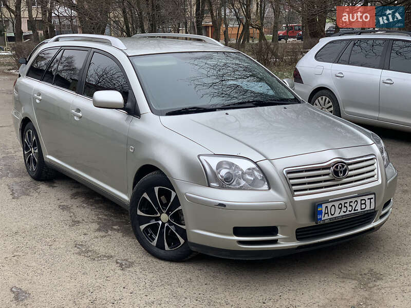 Универсал Toyota Avensis 2005 в Мукачево
