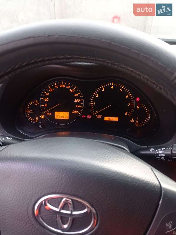 Седан Toyota Avensis 2005 в Жмеринці