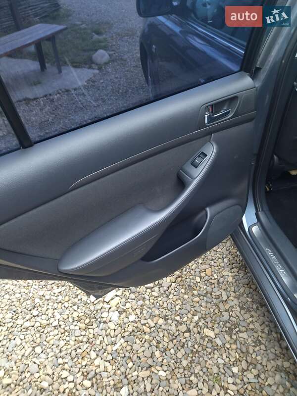 Универсал Toyota Avensis 2006 в Коломые