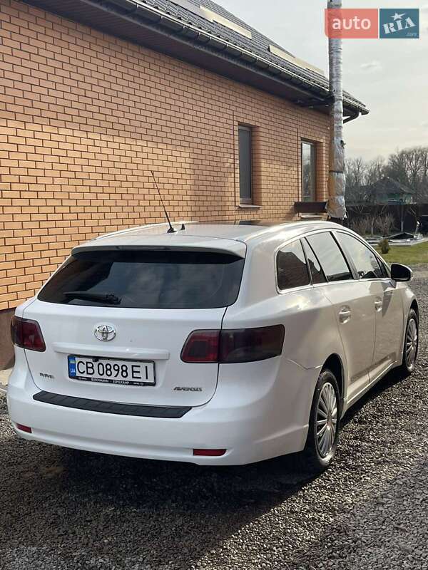 Универсал Toyota Avensis 2010 в Нежине