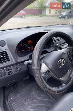 Универсал Toyota Avensis 2008 в Рени