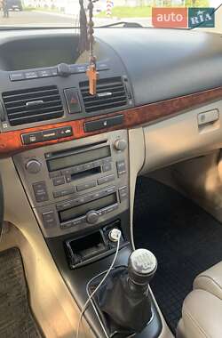 Универсал Toyota Avensis 2005 в 