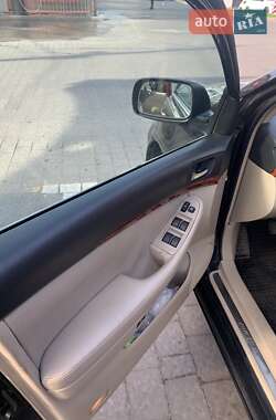 Универсал Toyota Avensis 2005 в 