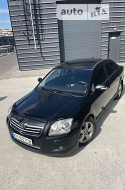 Седан Toyota Avensis 2007 в Киеве