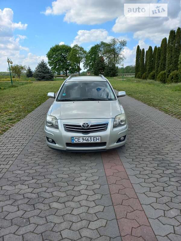 Универсал Toyota Avensis 2007 в Черновцах