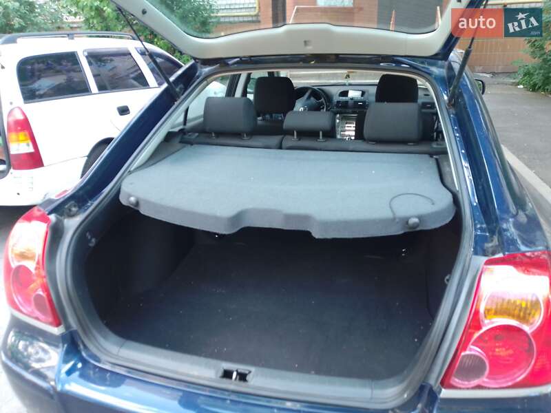 Лифтбек Toyota Avensis 2005 в Киеве фото 14 Лифтбек Toyota Avensis 2005 в Киеве