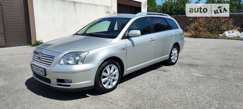 Универсал Toyota Avensis 2004 в 