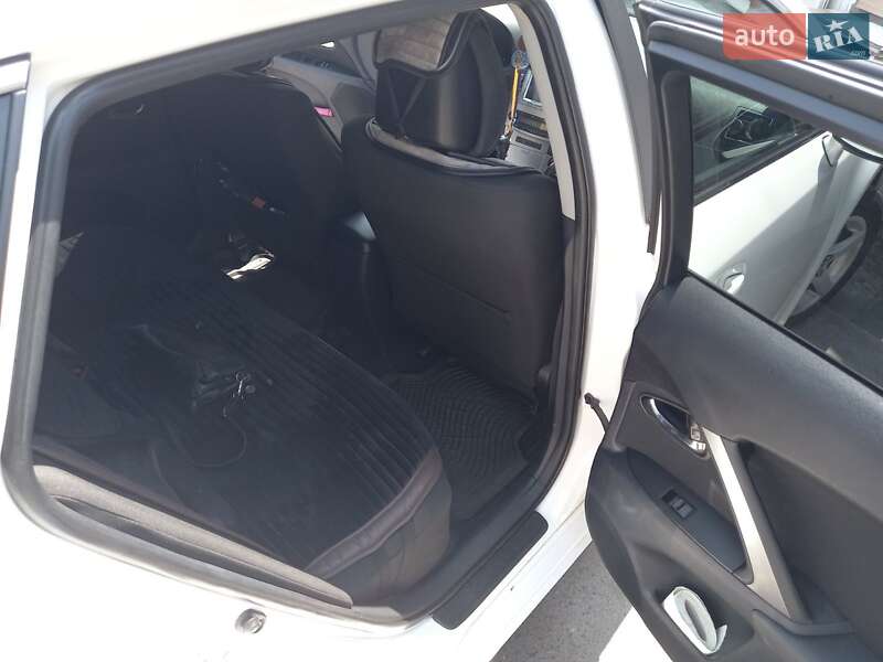 Универсал Toyota Avensis 2012 в Черкассах