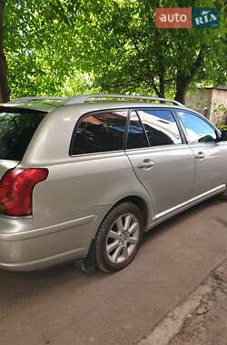 Универсал Toyota Avensis 2003 в Чорткове