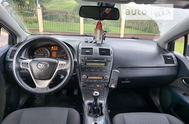 Седан Toyota Avensis 2009 в Турці