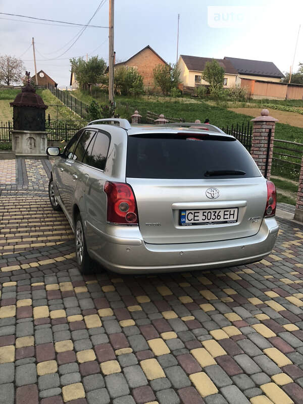 Универсал Toyota Avensis 2007 в Сторожинце