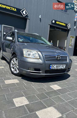 Универсал Toyota Avensis 2004 в 