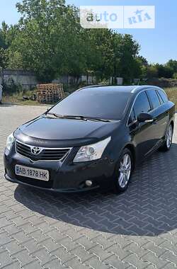 Toyota Avensis 2010