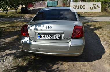 Седан Toyota Avensis 2003 в Болграде