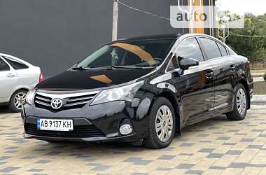 Седан Toyota Avensis 2015 в 